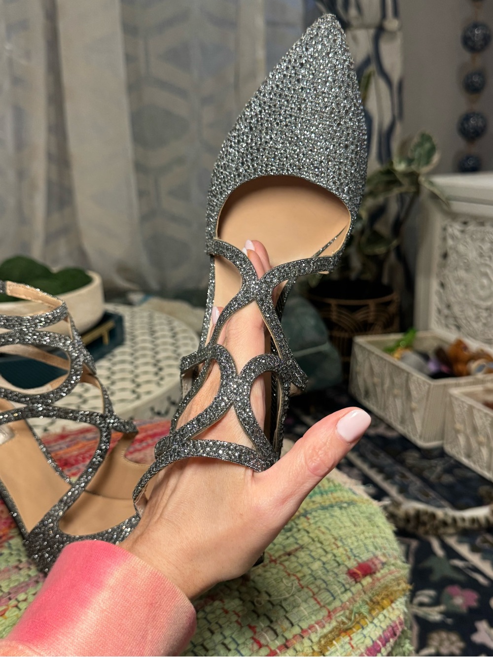 🪩🪩 INC International Concepts Silver Glitter Cutout Pointed-Toe Stilettos Heels - Picture 6 of 7
